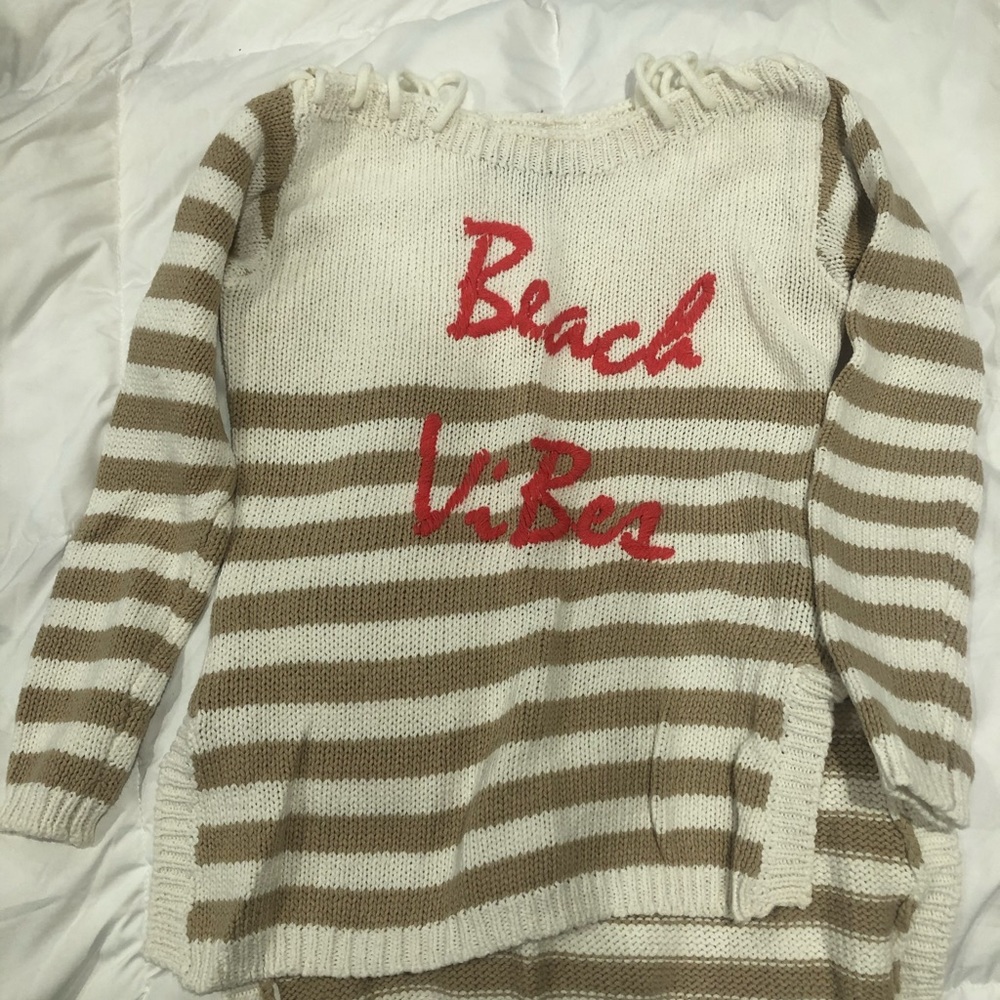 XS Boston Proper sweater